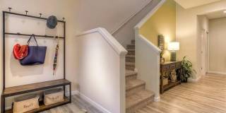 Beautiful 6BD/3BA home nestled in desirable Rainer Ridge neighborhood Gallery 7