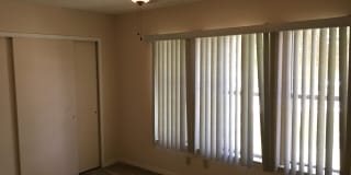 Welcome home to 8003 Chestnut Manor! Gallery 9