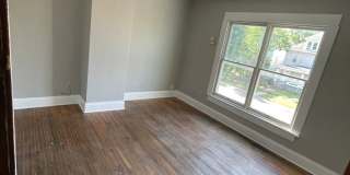 4 bedroom 2 full bath House Gallery 19