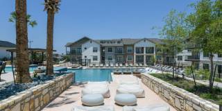 Park at Stone Oak Gallery 38