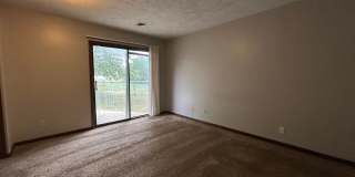 Spacious home in East Manhattan! Gallery 19