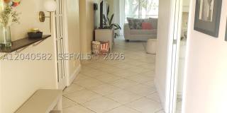 550 Oaks Ln Gallery 11