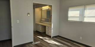 406 50th Ave. Plz. West Gallery 5