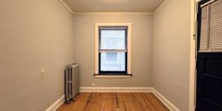 2106 W Ainslie Gallery 6