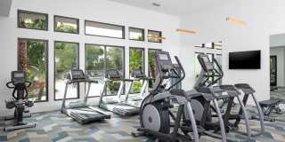 Arrowhead Summit Apartment Homes Gallery 18