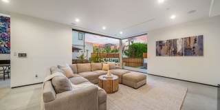 200 N DOHENY Dr Gallery 8