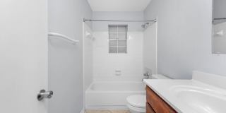 Charming 2-Bedroom Townhome – $1,400/mo Gallery 17