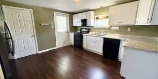 4 Bedroom 2 Bathroom in Harrisburg! Gallery 13