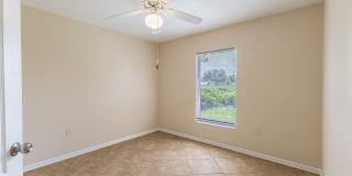 3/2 Single Family home freshly painted interior and exterior Gallery 11