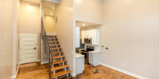 157-105 N. Main Street Gallery 5