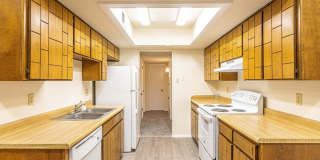 Cozy Townhome off Lee Trevino! Gallery 5