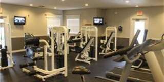 RIVERVIEW: 2 bed/1 bath, 3rd floor Condo Gallery 16