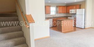 2 Bedroom, 2.5 Bath Townhome in Urbandale with an attached two car garage. Gallery 8