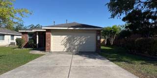 Cozy 3 bedroom/2 bath Home in Silverado at Plum Creek!! Gallery 2