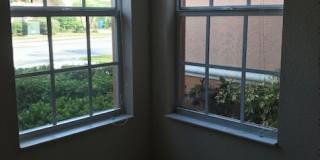 COMING SOON- Beautiful 3 room /2.5 bath Gated Community W/ Pool Close to the Skyway Gallery 1