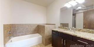 715 N Graham #305 Gallery 7