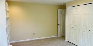 Large 4 Bedroom in Somerset Neighborhood Large 4 Bedroom in Somerset Neighborhood Gallery 21