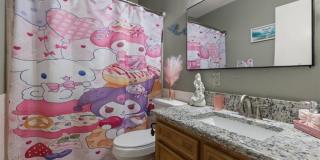 2002 17th Street Gallery 25