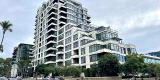 Beautiful 2BD/2BA W/ A/C, Reserved Parking, and Private Balcony in Bankers Hill! Gallery 1