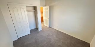 Cozy 3Bed/2Bath/2Car Residence located in beautiful Summerlin! Gallery 11
