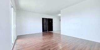 1915 South Longwood Avenue Gallery 4