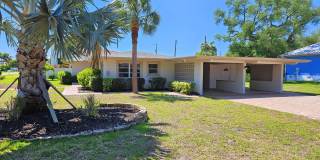 Venice Island – North of Venice Ave - Annual Single Family Home– Minutes from Venice Beach, Mainstreet, and all Downtown Venice Island offers! Gallery 1