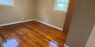 290 Baker Street Gallery 8