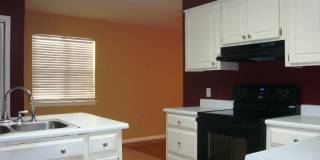 Comfortable 3BR/2BA Home with Open Floor Plan, Vaulted Living Room & Privacy-Fenced Backyard Gallery 12