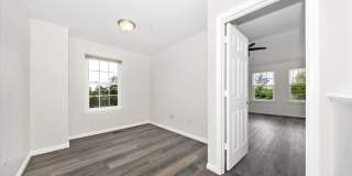 4960 CLARENDON Terrace Gallery 33