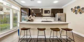 Vanguard Crossing Gallery 37