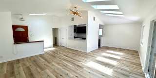 Beautiful Newly Renovated 3BD 2BA Gallery 5