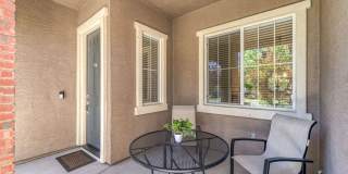 South Town Fully Furnished Home! Gallery 7