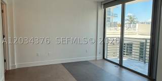 2025 Meridian Ave Gallery 12