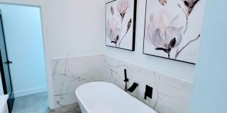 ABSOLUTELY UNBELIEVABLE NEW HIGH END CUSTOM HOME! Gallery 25
