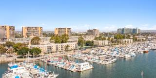 WAYFARER APARTMENTS + MARINA Gallery 58
