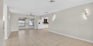 2267 NE 3rd Avenue Gallery 9