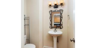 Modern 2 Bedroom Condo Featuring Main Level Bonus Room and Two Ensuite Bedrooms Gallery 22