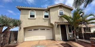 Huge Bay Front 3 Bed 2.5 Bath Gallery 1