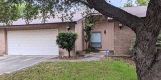 **Single-Story Home on Large Lot in Olympia subdivision** Gallery 1