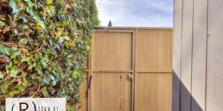 Gorgeous townhouse in a quiet 6-unit gated complex Gallery 6