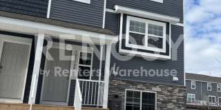 Spacious 3 Bed, 2.5 Bath Townhome in a Great Location Gallery 1