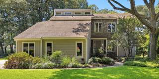 Beautifully maintained 4 bedroom, 2.5 bathroom water view home for rent in Point Elizabeth, in Chesapeake! Beautifully maintained 4 bedroom, 2.5 bathroom water view home for rent in Point Elizabeth, in Chesapeake! Gallery 1