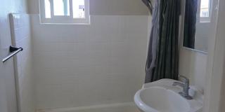 Welcome to Reeves Apartments Gallery 31