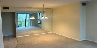 2/2  Beautiful Condo  in great community Gallery 21