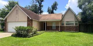 216 Woodridge Boulevard Gallery 1