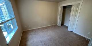 Spacious 5-Bed, 2.5-Bath Single-Family Home in Redmond Spacious 5-Bed, 2.5-Bath Single-Family Home in Redmond Gallery 16