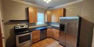 Furnished 3 Bedroom, 1 Bathroom Furnished 3 Bedroom, 1 Bathroom Gallery 3