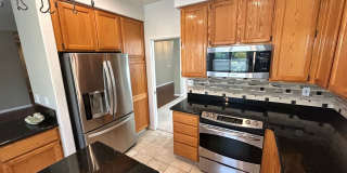 Beautiful Brookside Home 3 Bedroom/2 Bath Gallery 9
