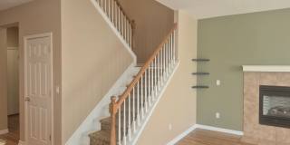 Beautiful 4 Bedroom 2.5 Bath with loft Gallery 13