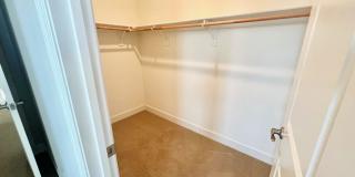 Elegant and Spacious Home with Pool & Park Views in Prime Roseville Location! Gallery 18